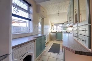 Kitchen- click for photo gallery